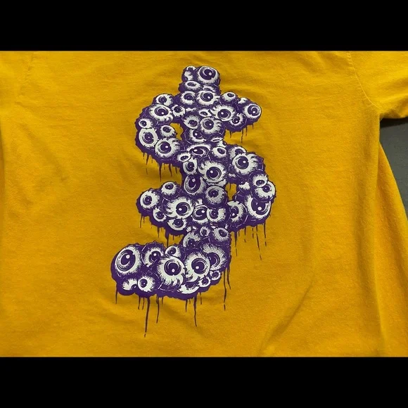 Shake Junt grip tape Tee Shirt - Picture 2 of 4